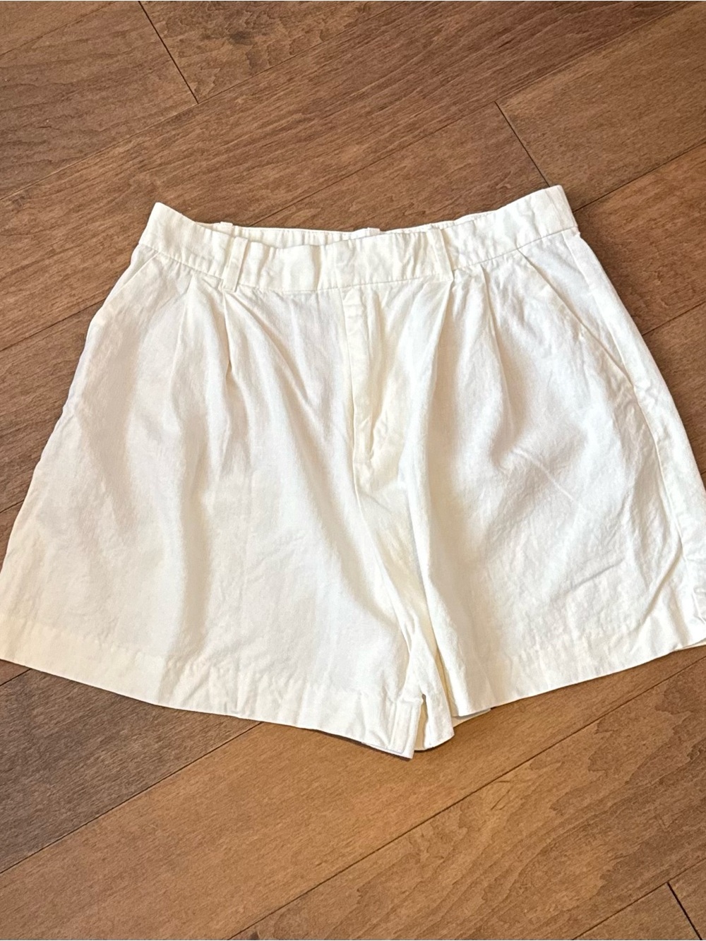 GAP White High-Rise Linen Trouser Shorts